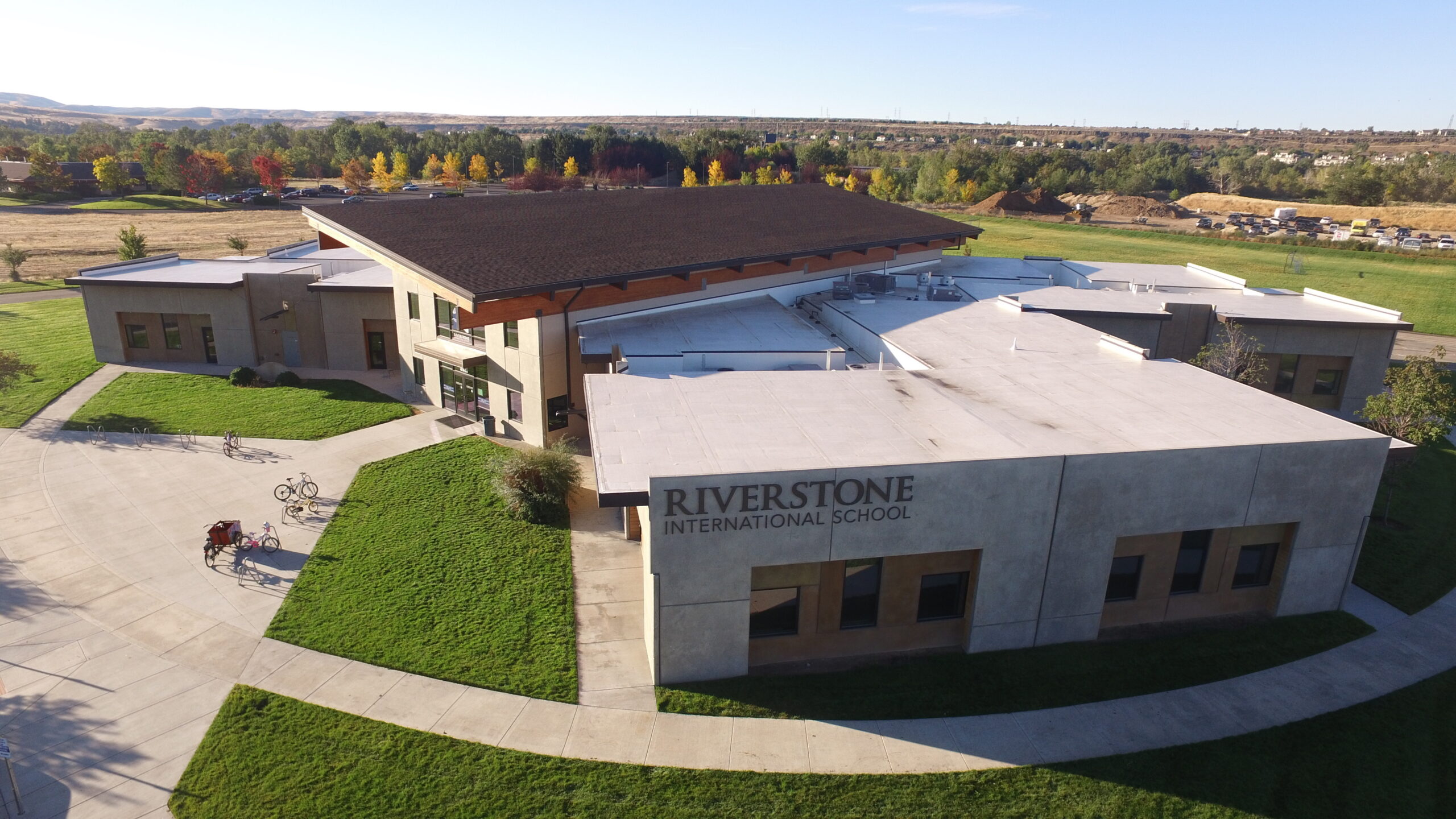 Trường Trung Học Riverstone International